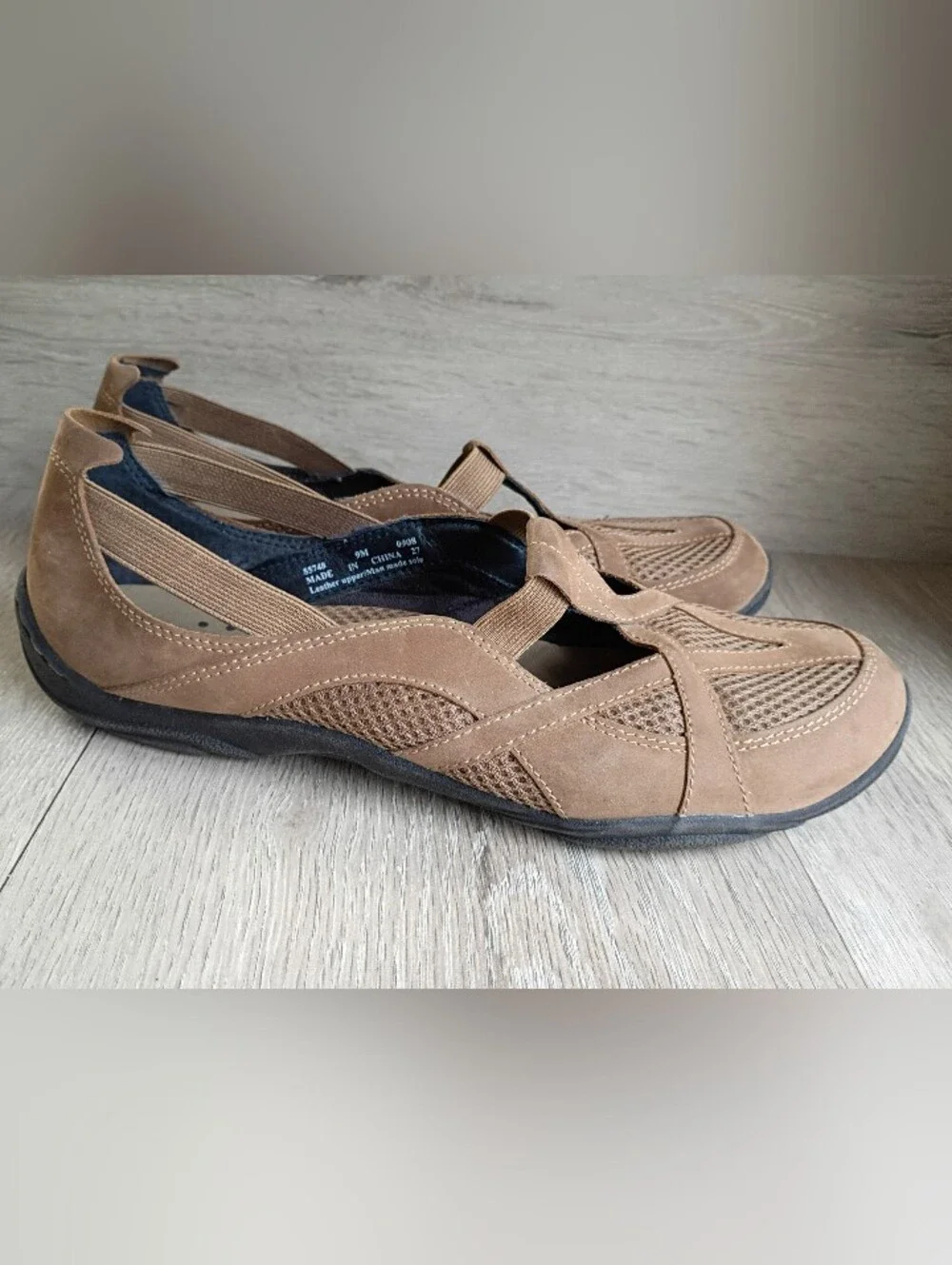 Clarks Shoes Flat Slip-ons Women Sz 9m Leather Upper Brown